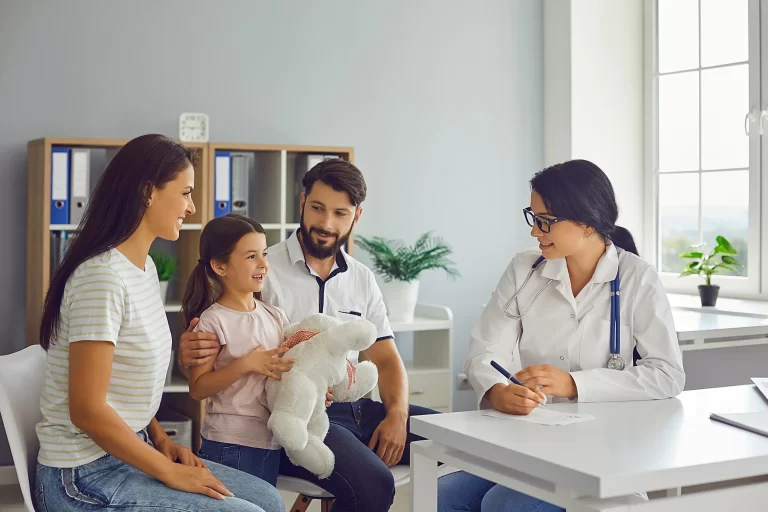 family-with-doctor-no-appointment-needed